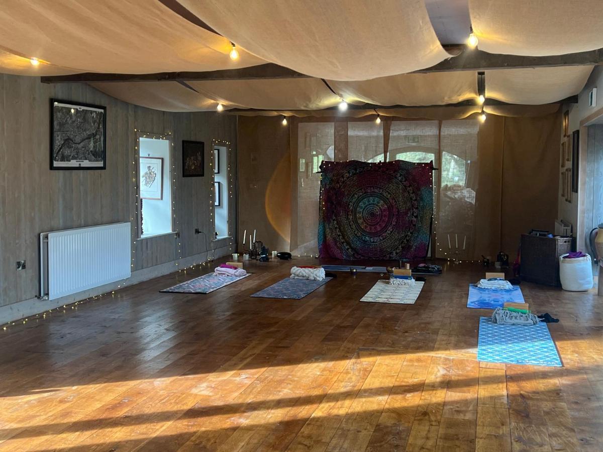 Villa The Old Flax Mill Yoga Retreat Coleraine Esterno foto